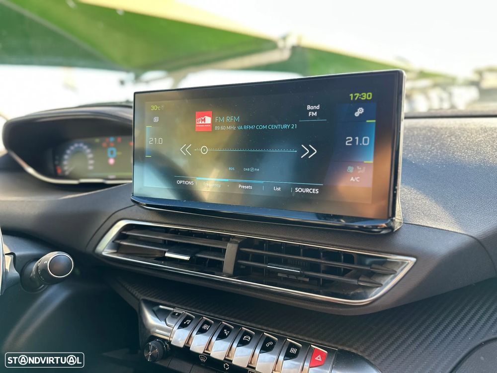 Peugeot 3008 1.6 Hybrid Allure e-EAT8 - 18