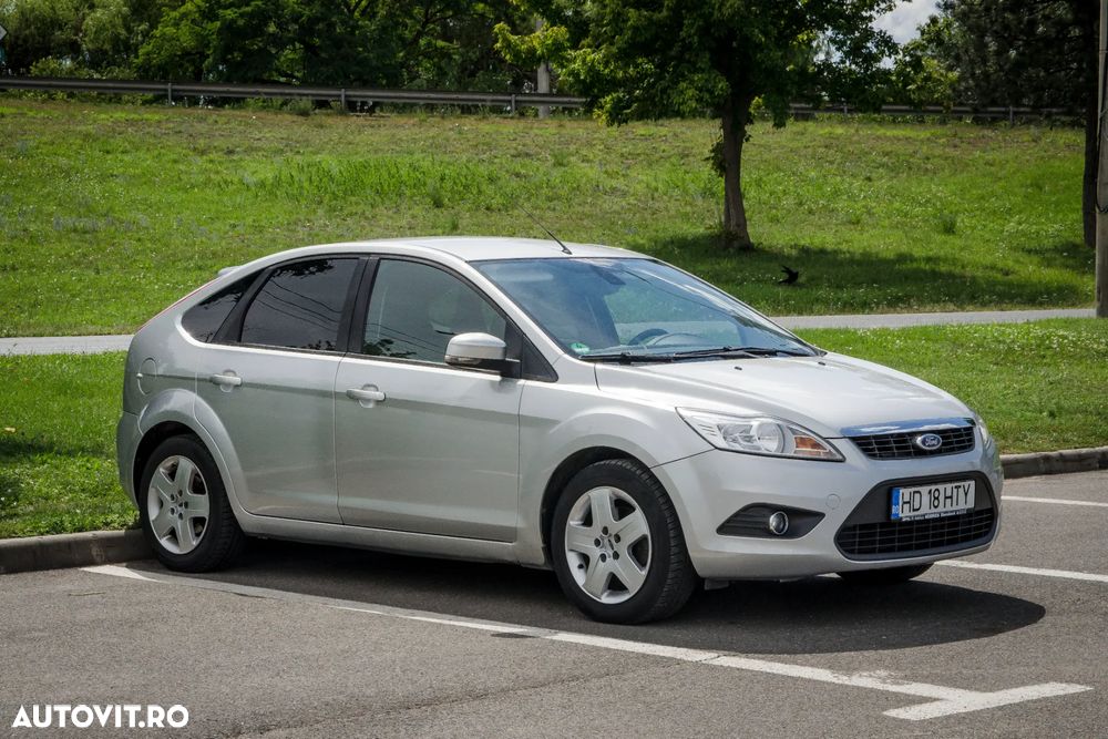 Ford Focus 1.6i Ambiente - 3