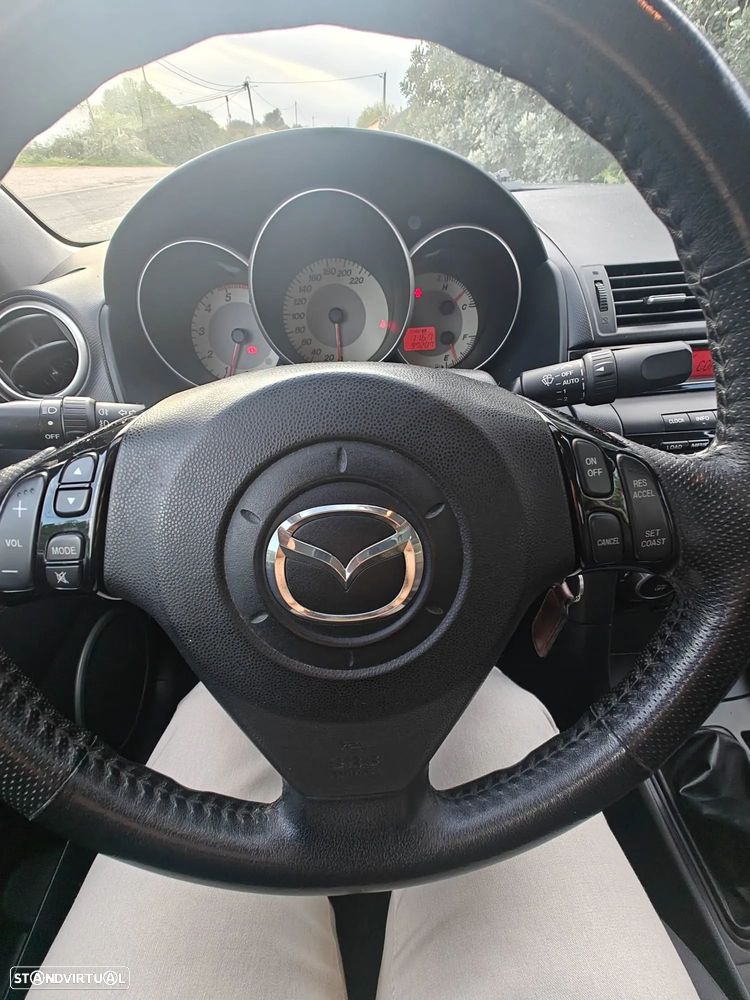 Mazda 3 Hatchback - 7