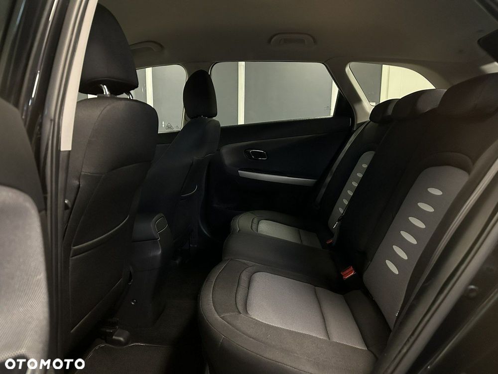Kia Ceed - 13