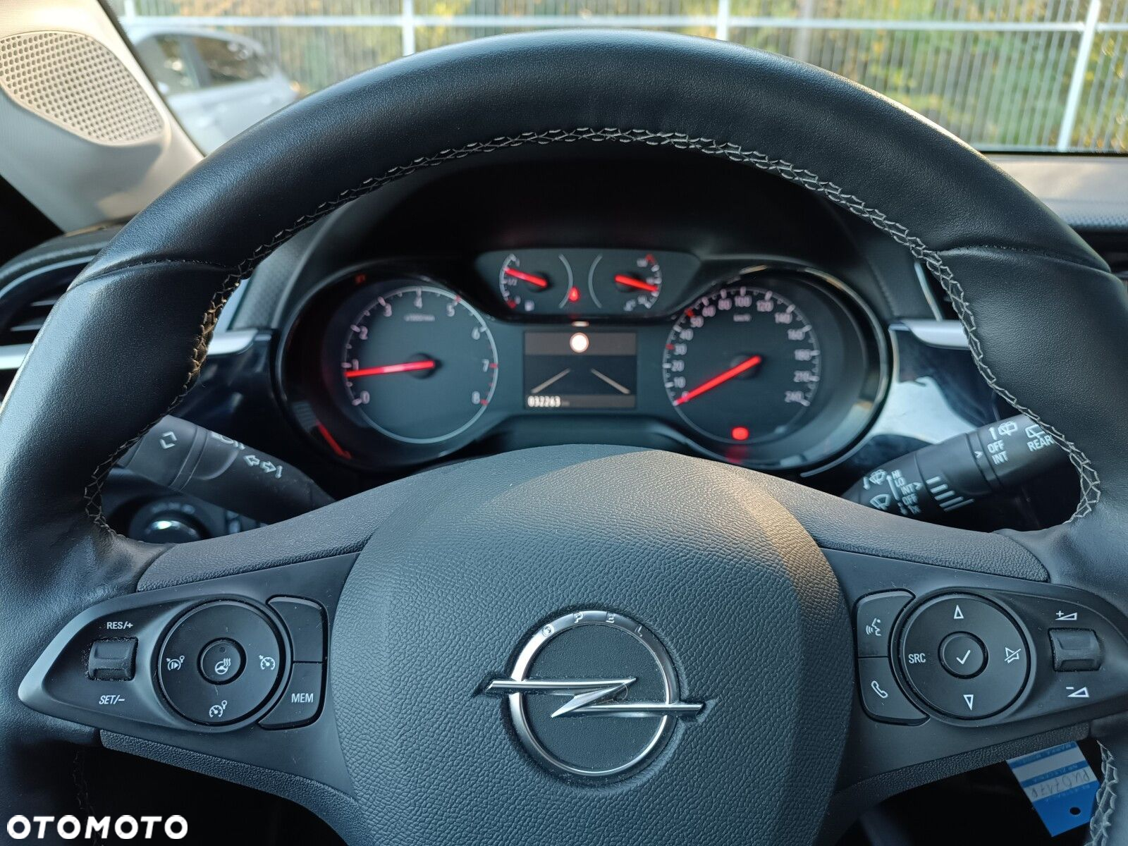 Opel Corsa 1.2 Business S&S - 15