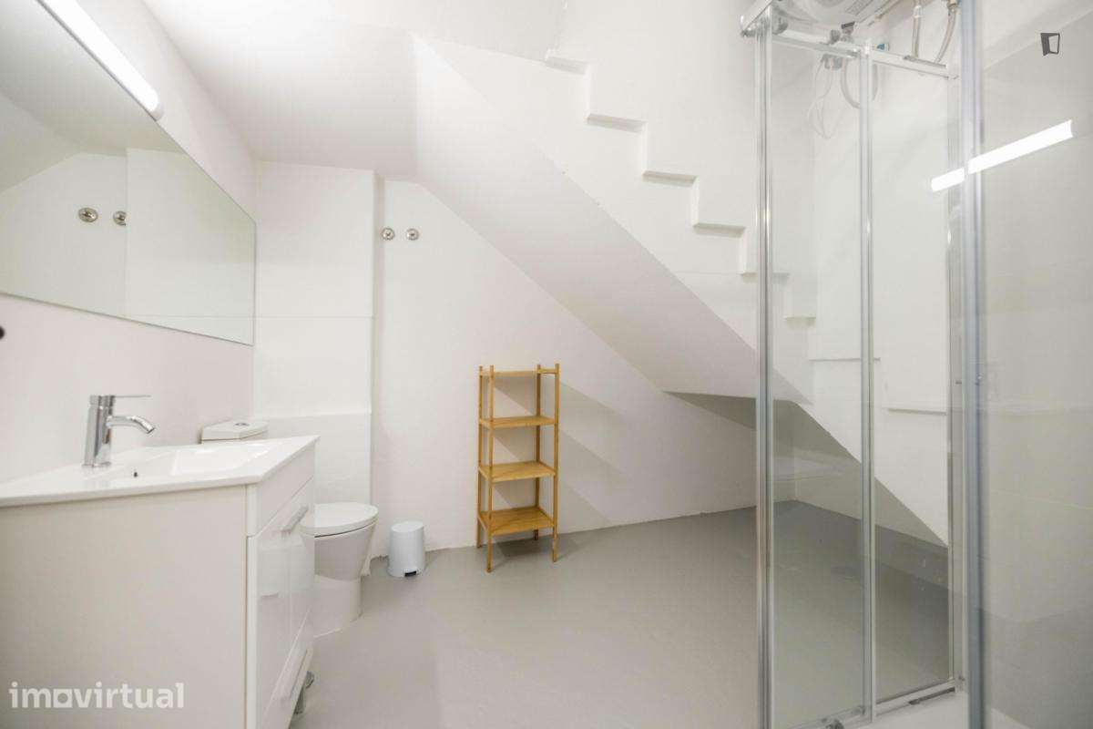 Quarto - localizado em Restelo Lisbon - Grande imagem: 3/14