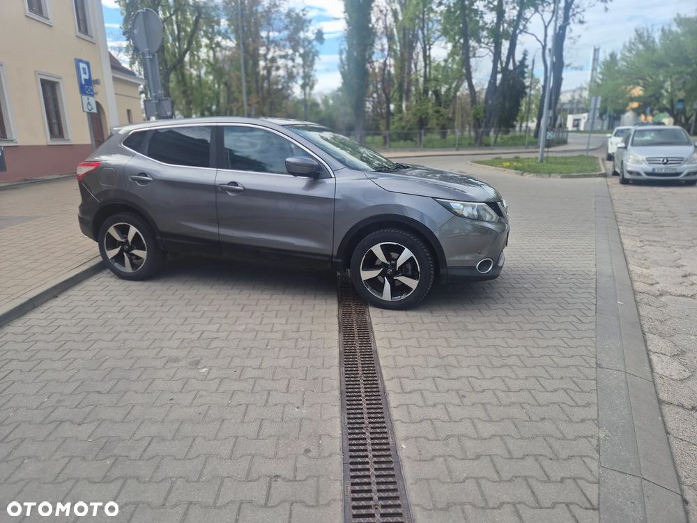 Nissan Qashqai 1.2 DIG-T N-Connecta EU6 - 3