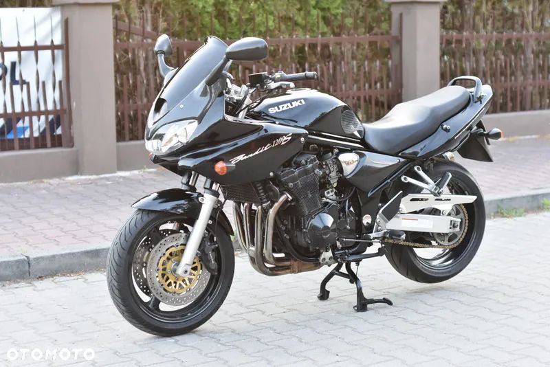 Suzuki Bandit - 22