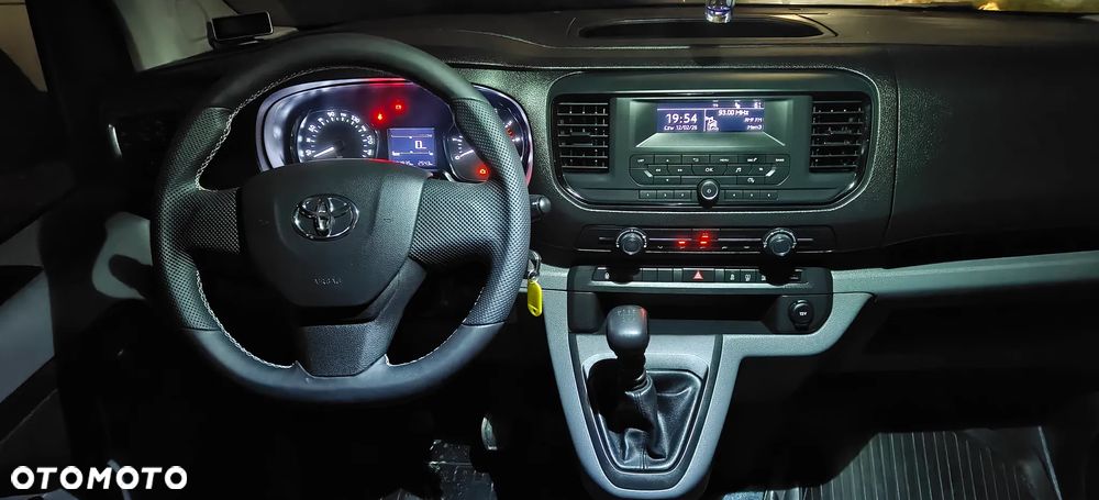 Toyota ProAce Kombi D-4D Medium 2,6t - 35