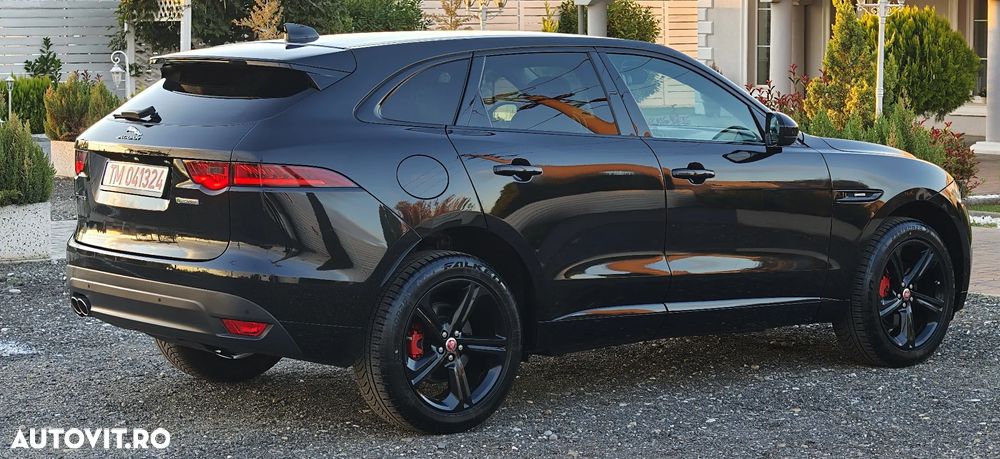 Jaguar F-Pace - 11