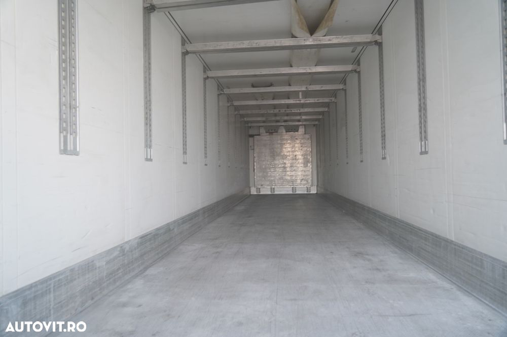 Schmitz Cargobull REFRIGERAT / TRANSPORT VECTOR 1550 / AXĂ RIDICATĂ / RECIPIENT DUBLU / COȘURI PENTRU PALEȚI - 15