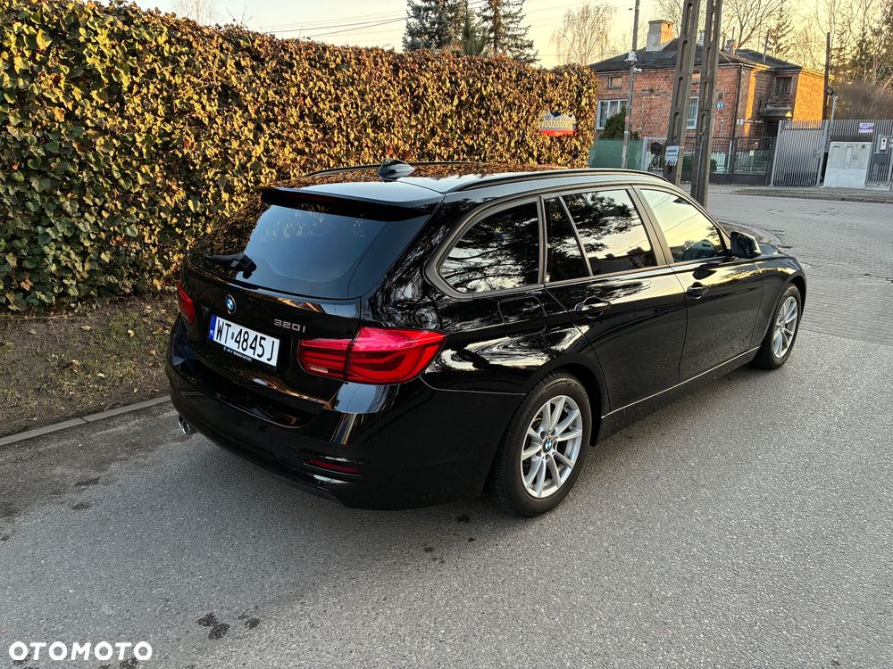 BMW Seria 3 320i Advantage - 8