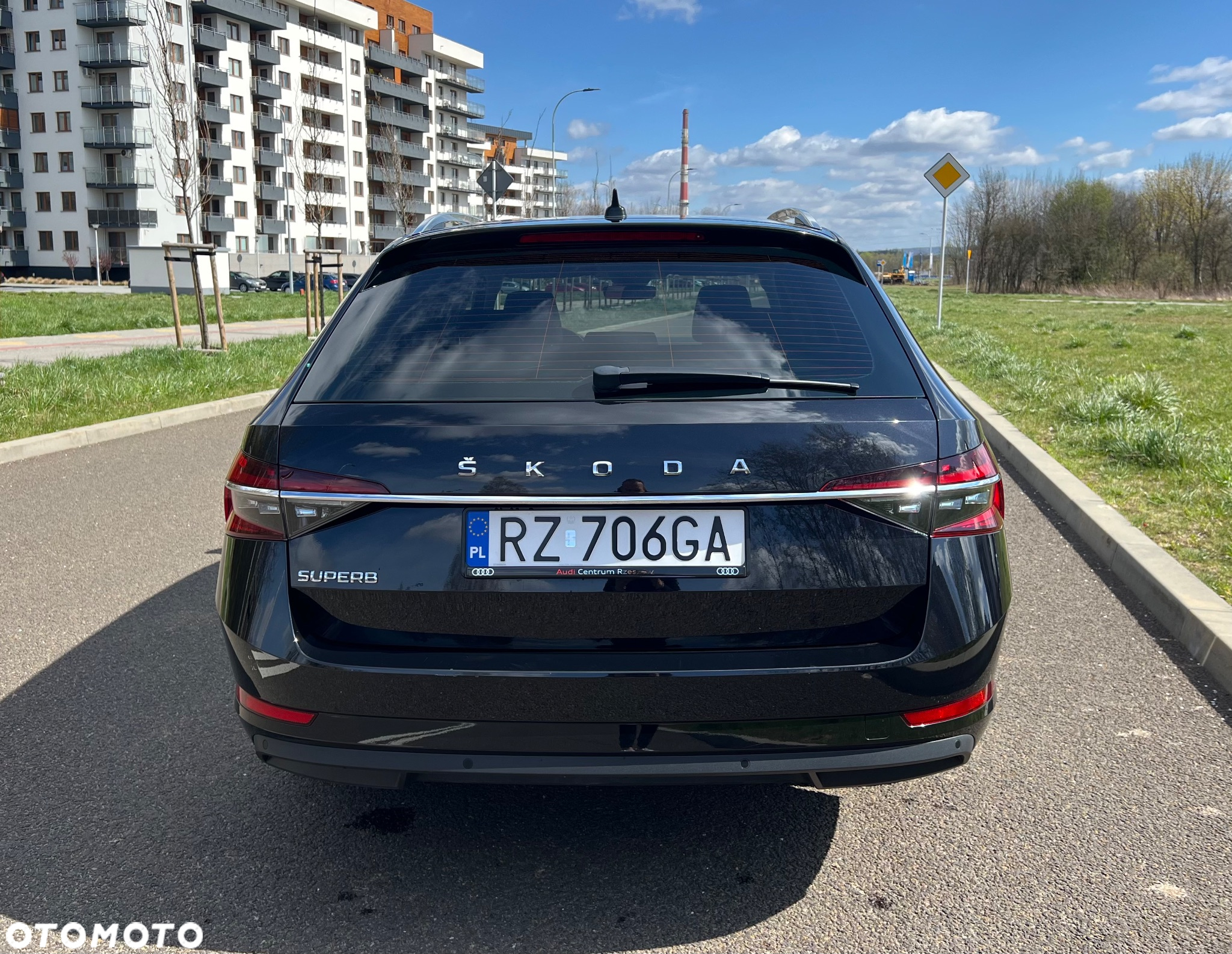 Skoda Superb Combi 2.0 TSI DSG Style - 5