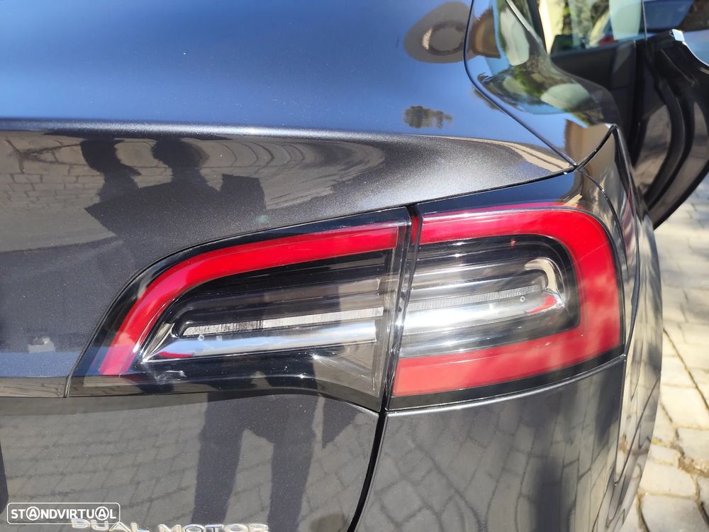 Tesla Model 3 Long-Range Dual Motor AWD - 9