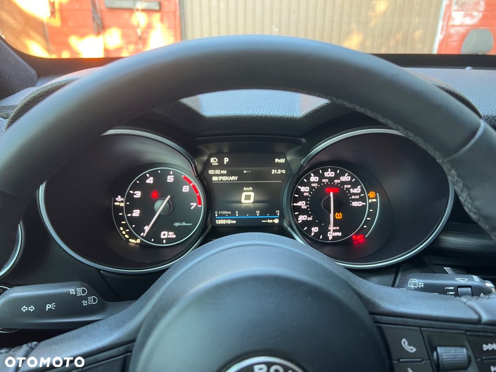 Alfa Romeo Stelvio 2.0 Turbo 16V AT8-Q4 B-Tech - 19