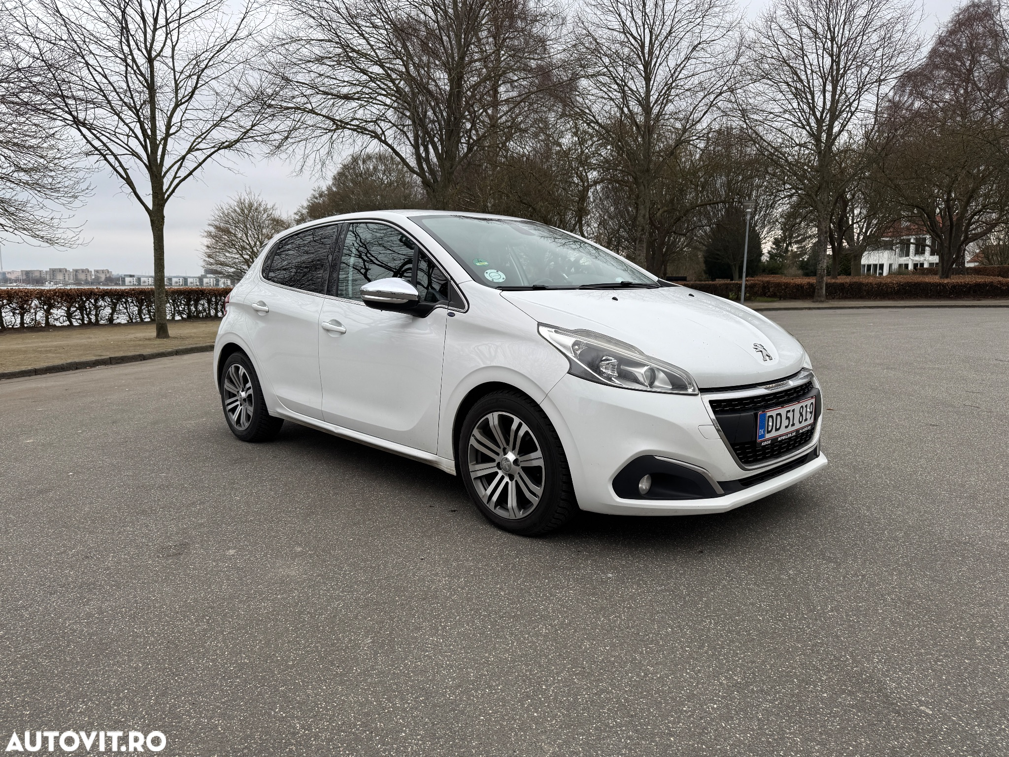 Peugeot 208 Blue-HDi 100 Stop&Start Allure - 2