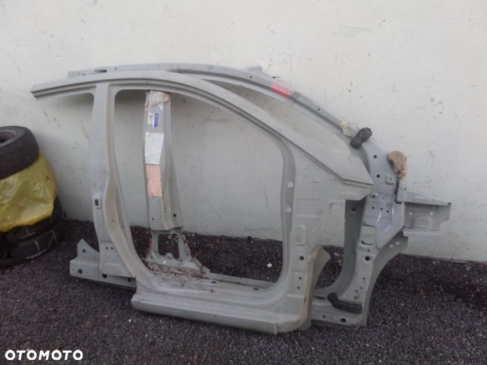 HYUNDAI I10 II PRÓG SŁUPEK PRAWY PRZÓD 13-16r.