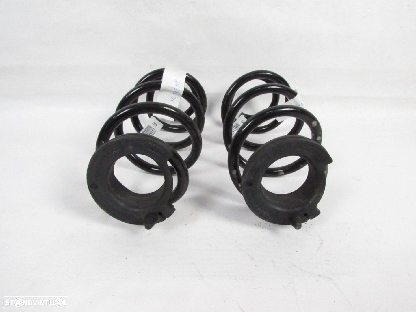 Conjunto Molas Suspensão Trás Seminovo/ Original MINI MINI (F56) 33538836780 - 2