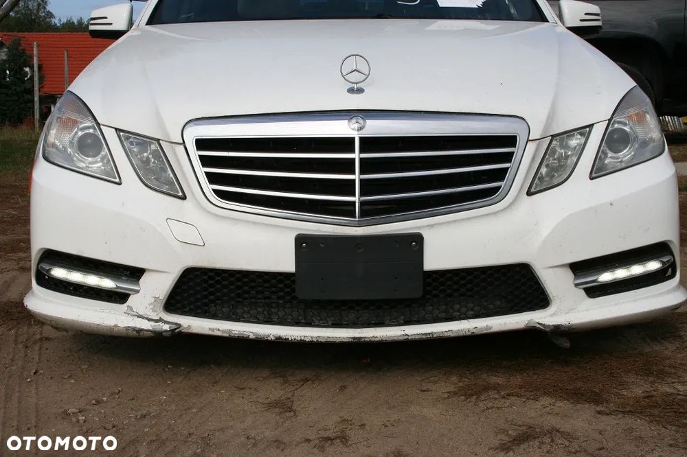 Mercedes-Benz Klasa E 350 CDI BlueEff - 1