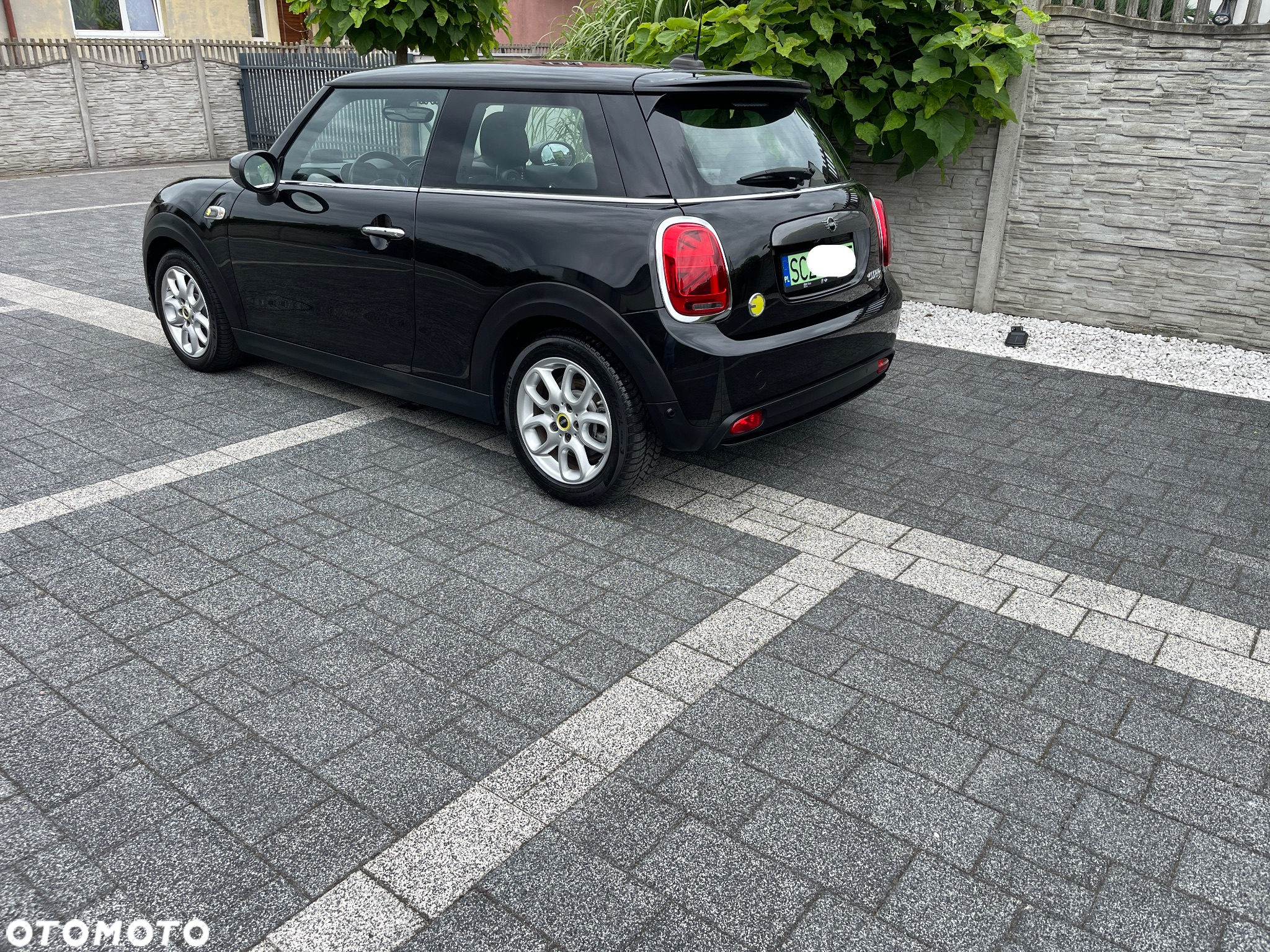 MINI Cooper SE Electric Trim - 9