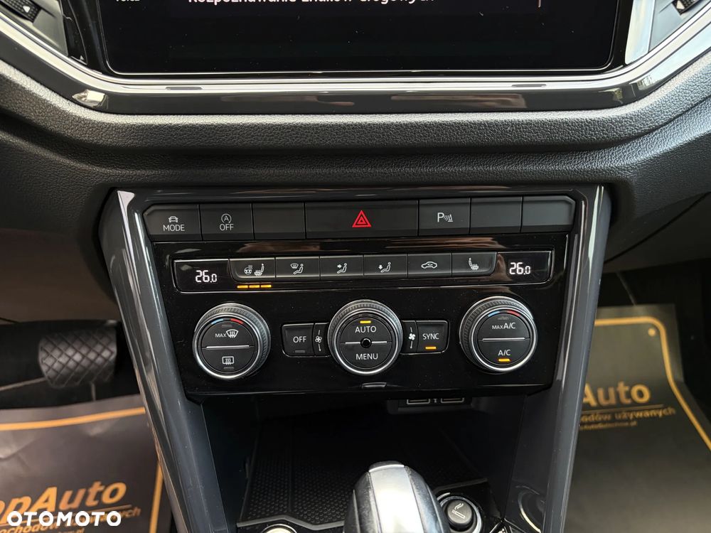 Volkswagen T-Roc - 36