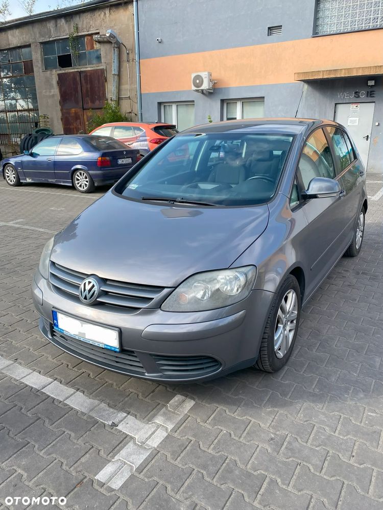 Volkswagen Golf Plus - 1
