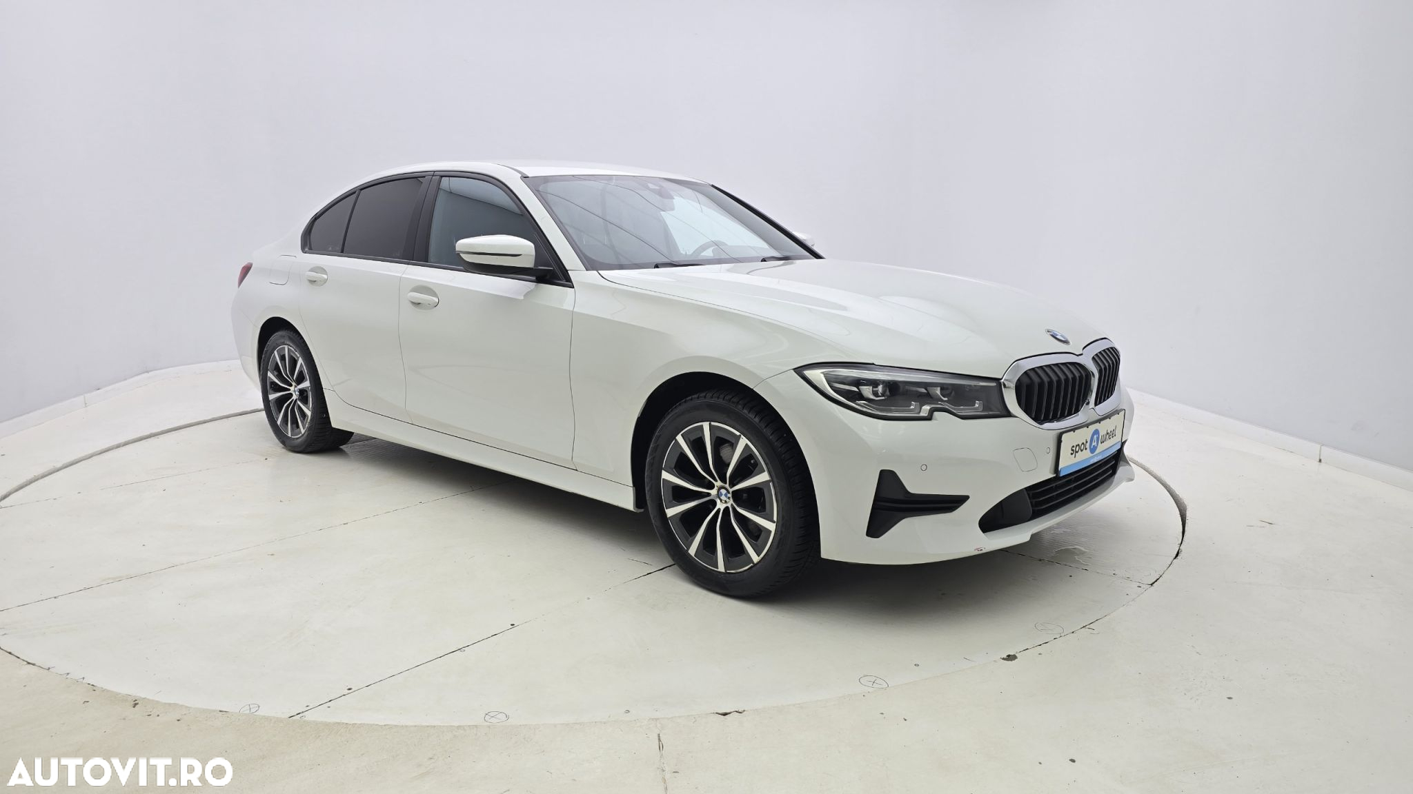 BMW Seria 3 320i AT - 4