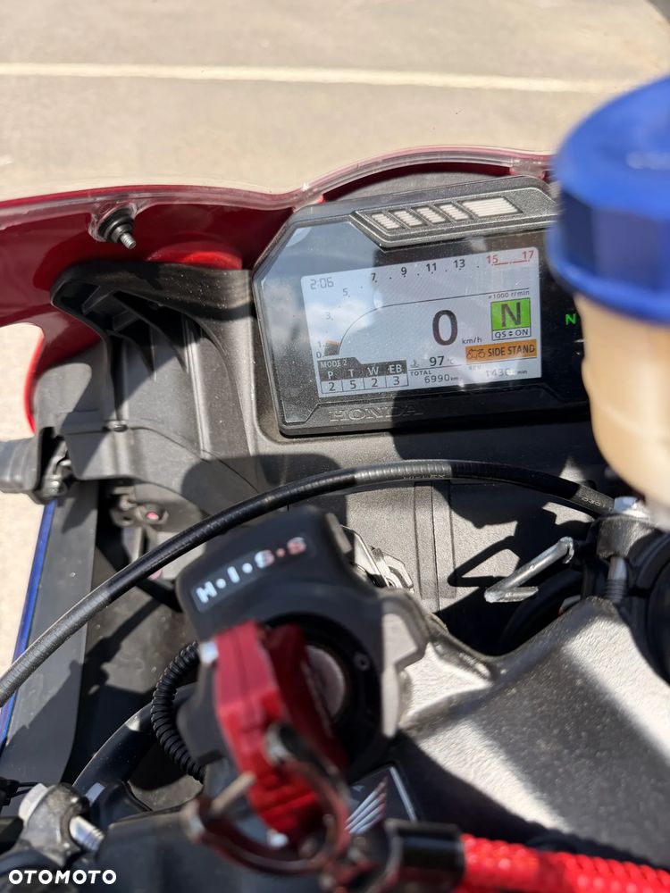 Honda CBR - 18