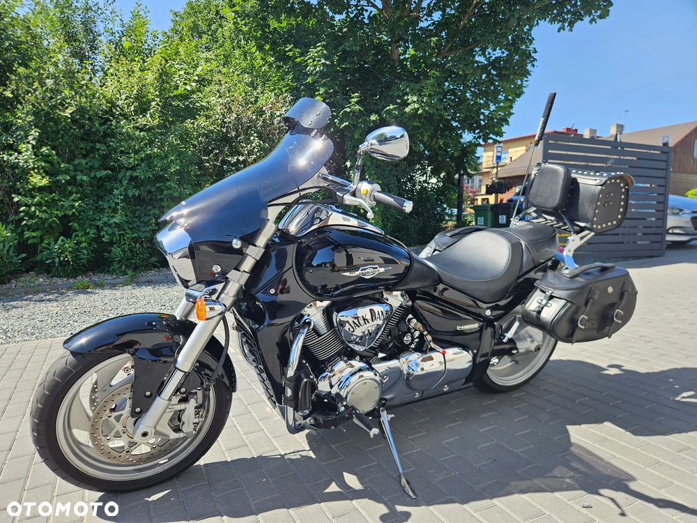 Suzuki Intruder - 2