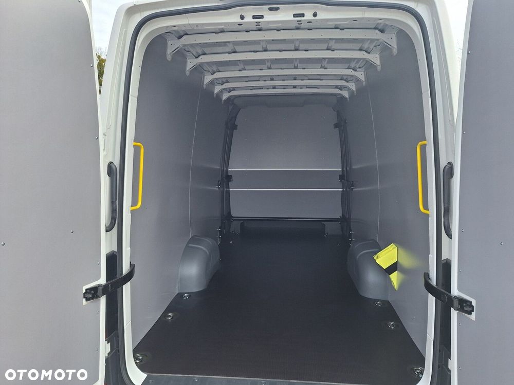 Volkswagen Crafter - 17