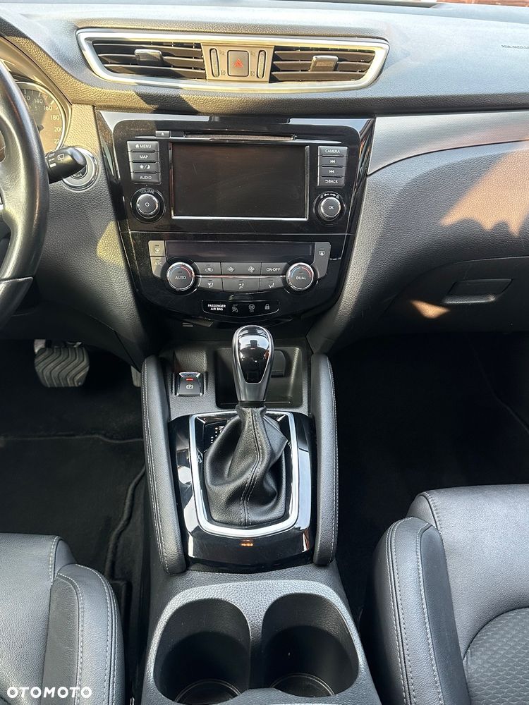 Nissan Qashqai 1.3 DIG-T Tekna DCT - 25