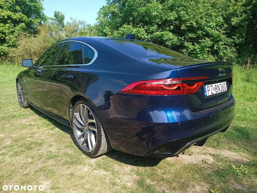 Jaguar XF P250 R-Dynamic SE - 7