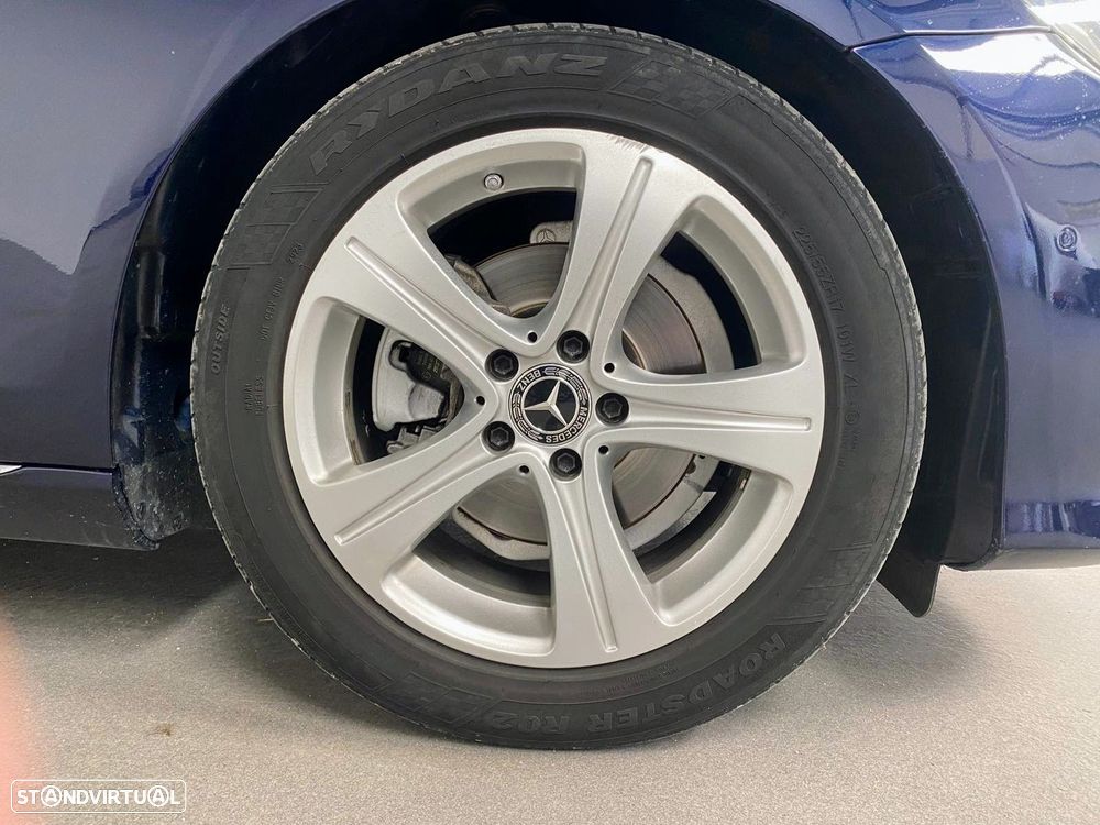 Mercedes-Benz E 220 d Avantgarde - 35