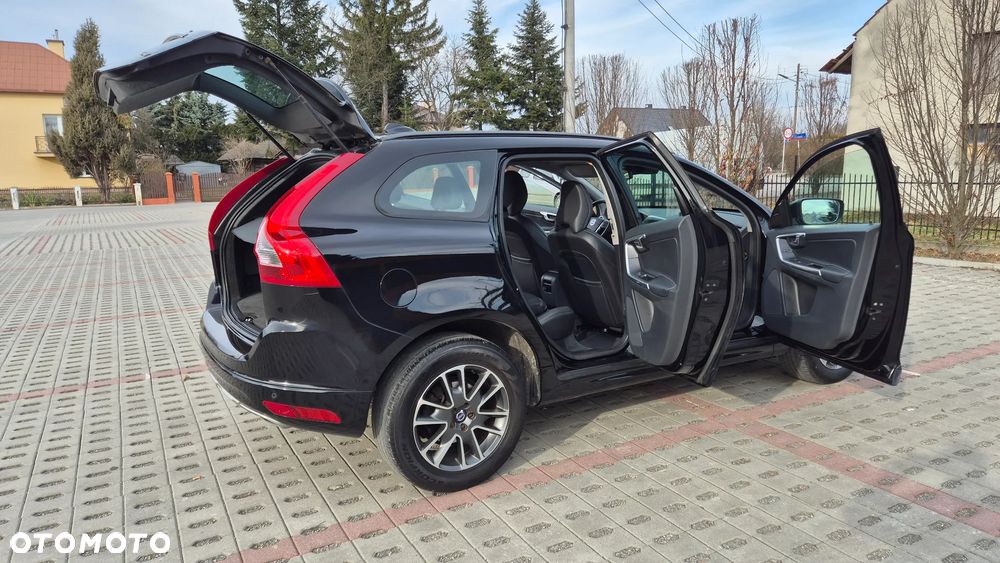 Volvo XC 60 D4 Geartronic Momentum - 28