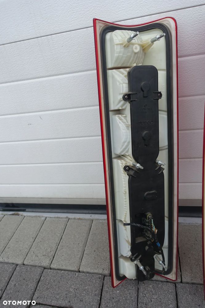 LAMPA LEWY PRAWY TYŁ IVECO DAILY 06 -14r. - 9