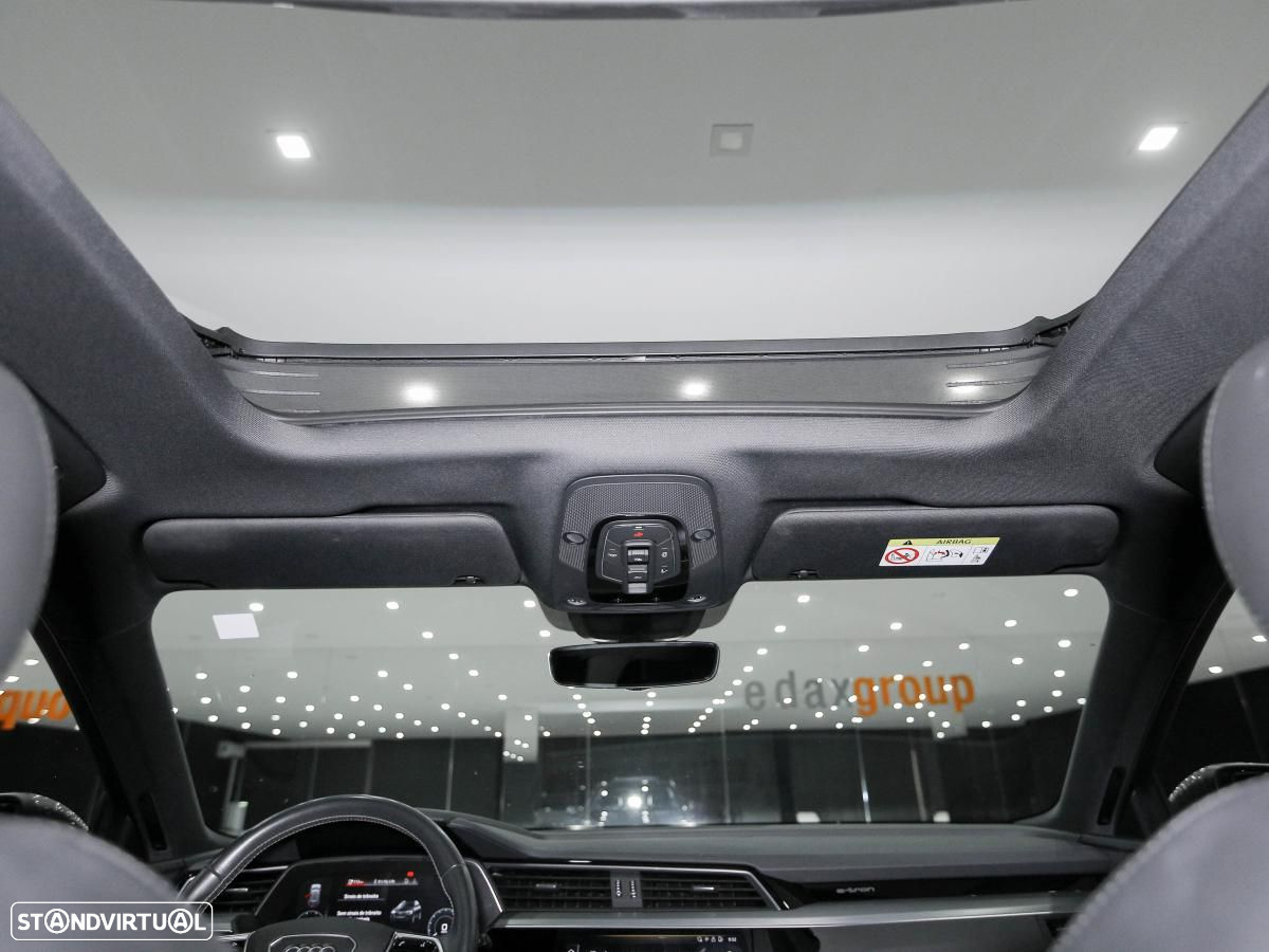 Audi e-tron 50 quattro S line - 13
