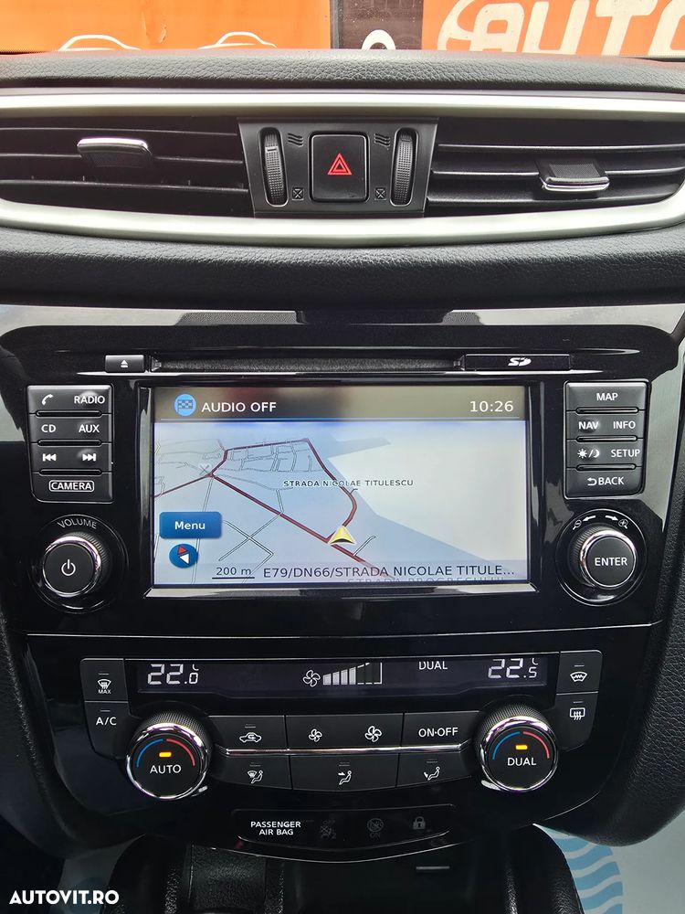 Nissan Qashqai 1.5 DCI TEKNA - 10