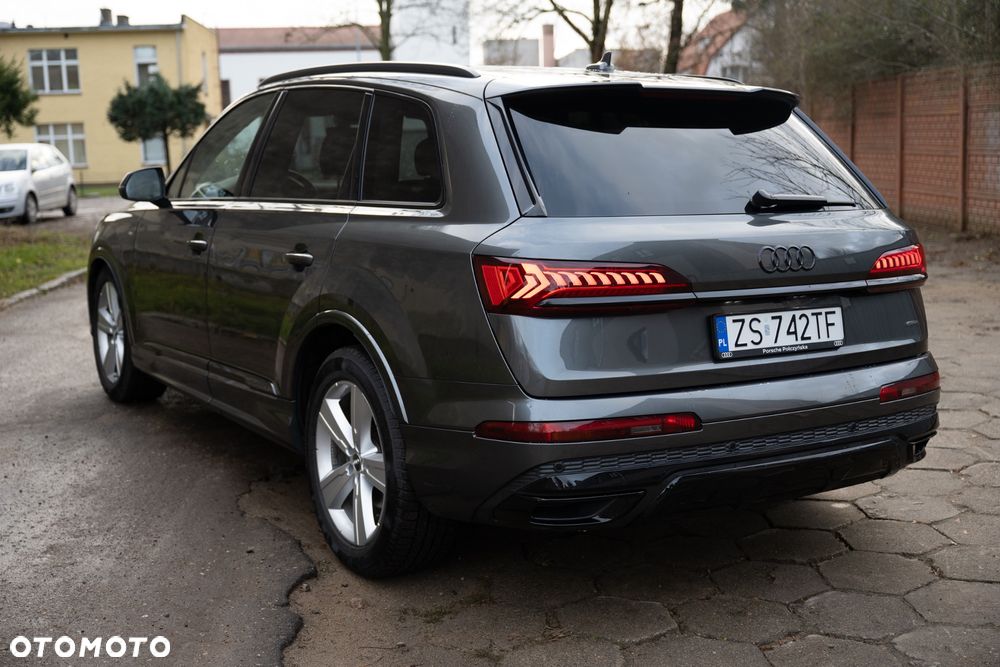 Audi Q7 - 8