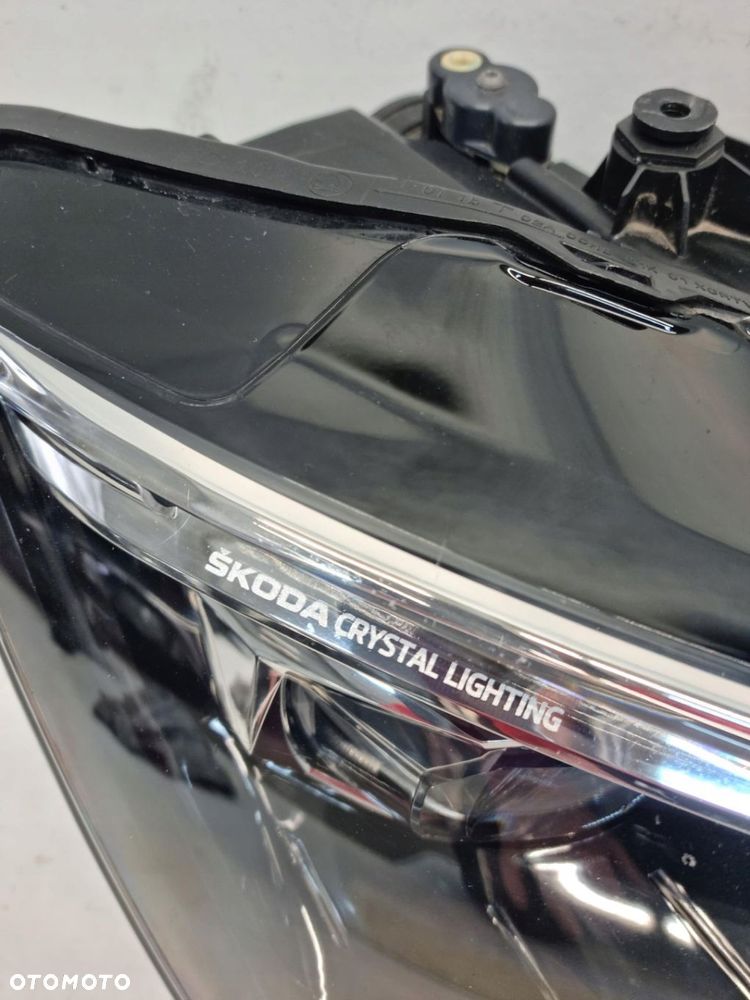 SKODA SCALA 657 19- Lampa przednia PRAWA FULL LED - 5