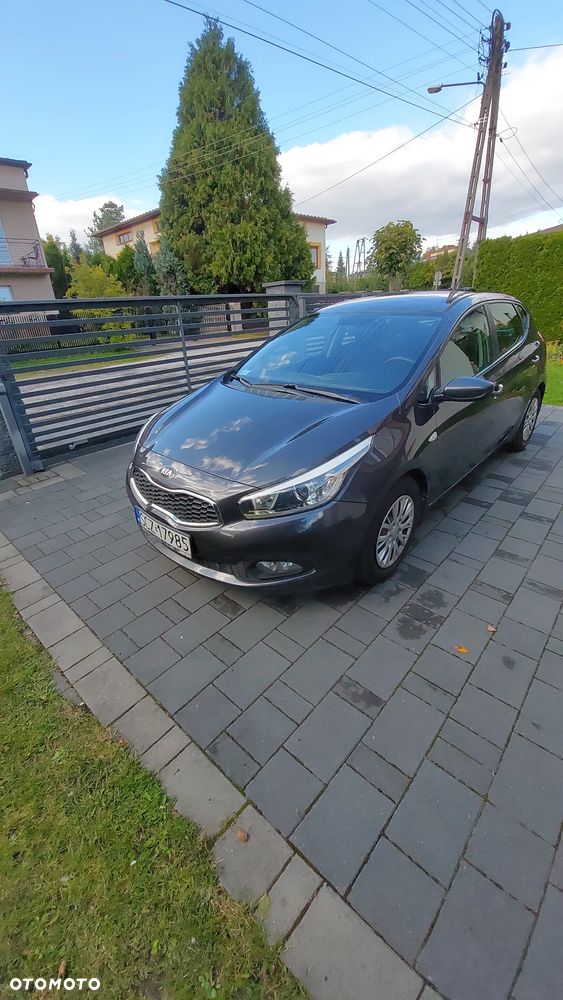 Kia Ceed - 9