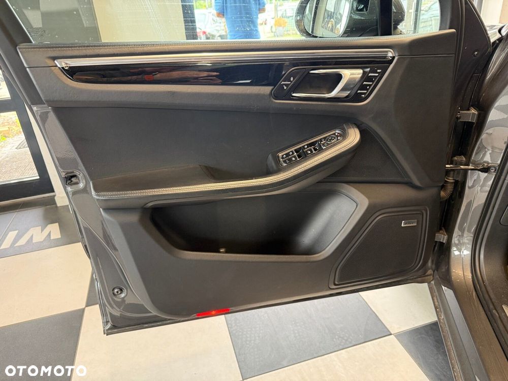 Porsche Macan - 20