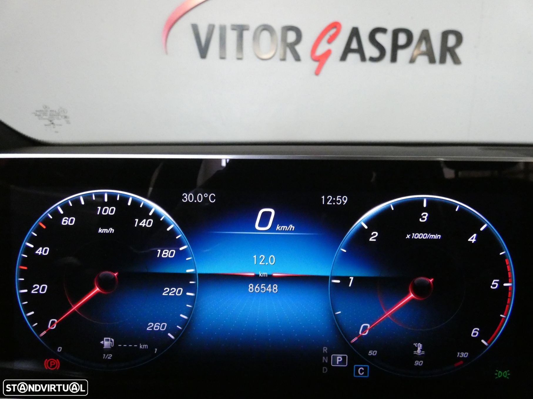 Mercedes-Benz GLB 180 d Progressive - 10