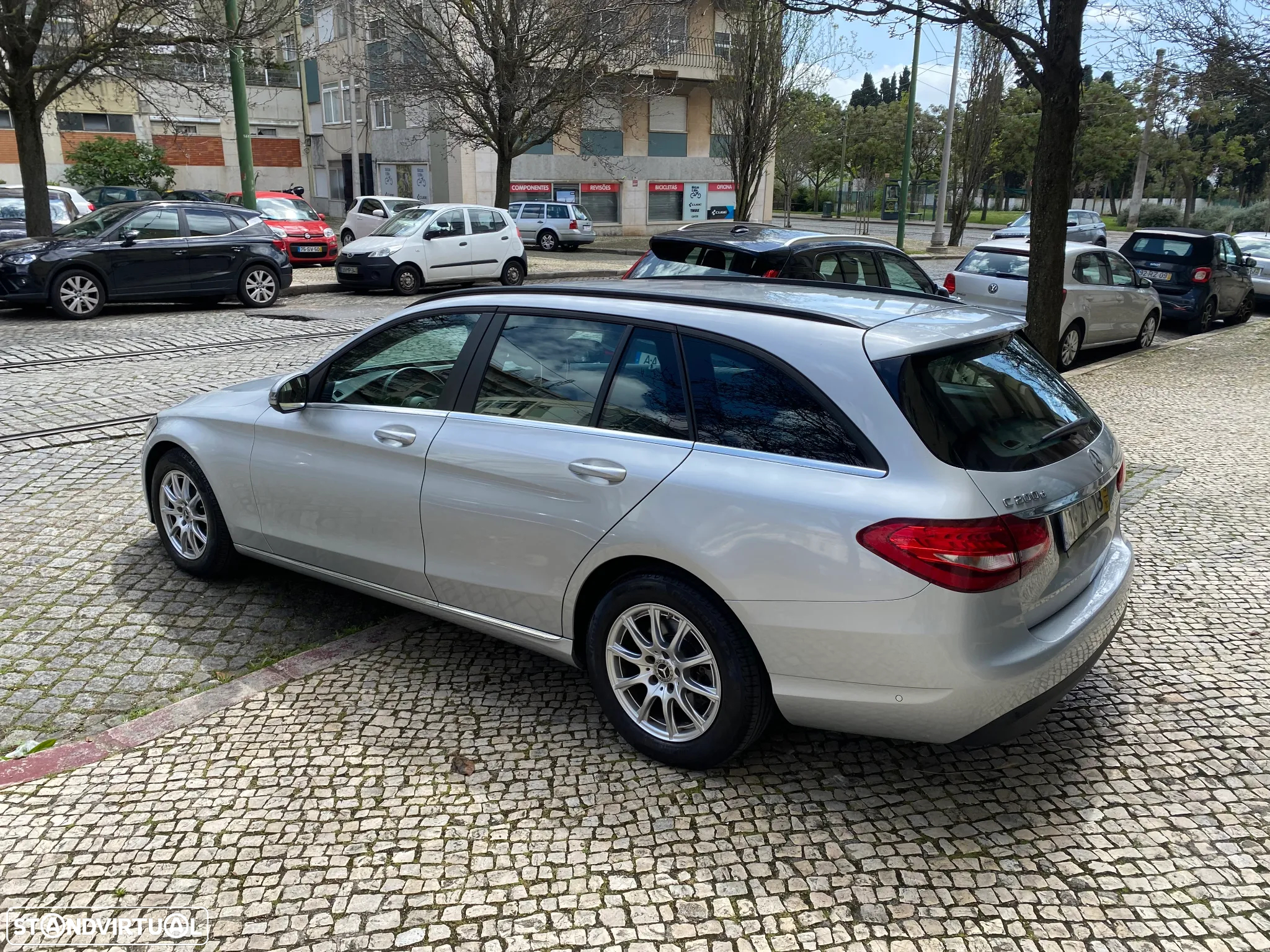 Mercedes-Benz C 200 - 13