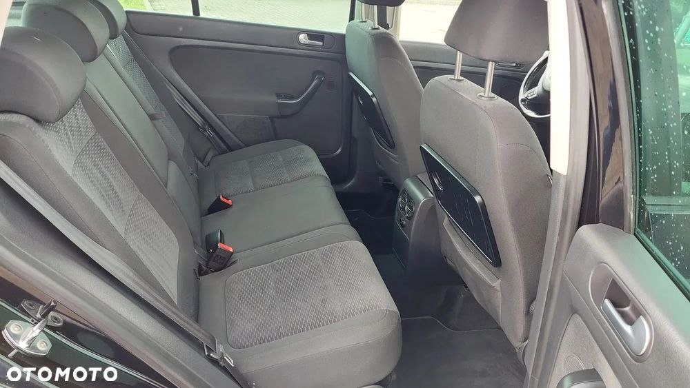 Volkswagen Golf Plus - 10