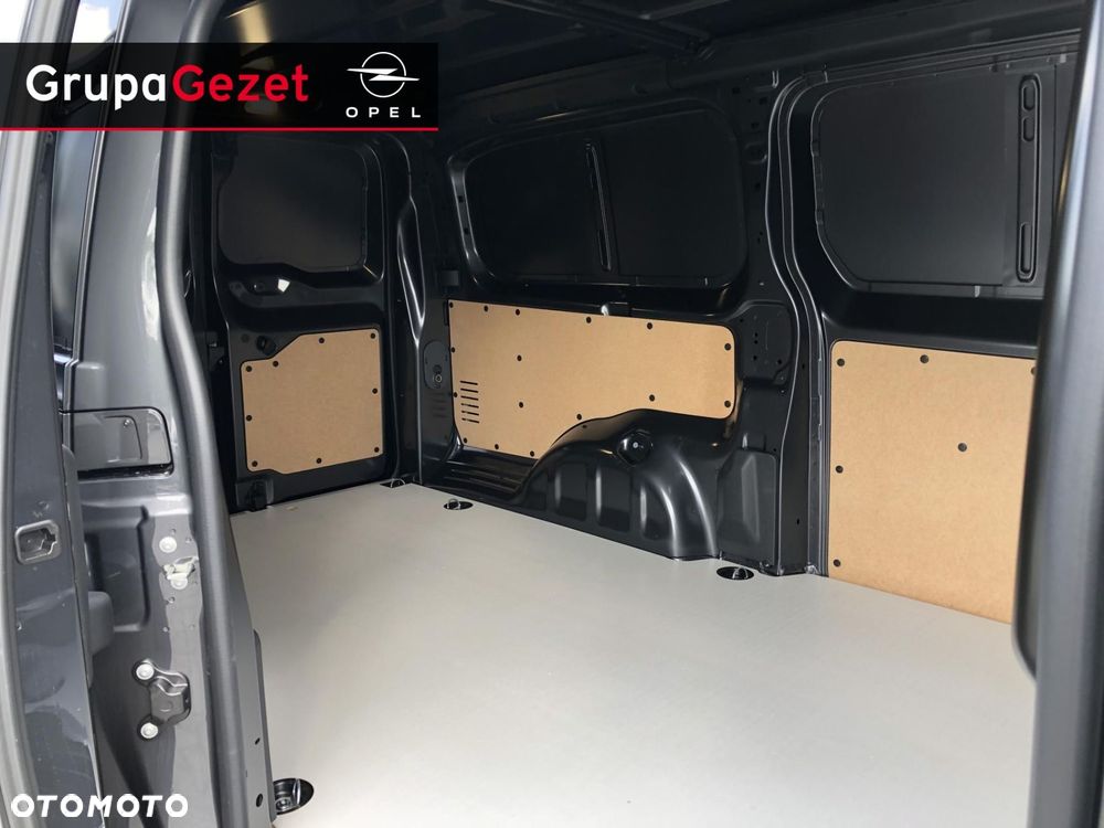 Opel Vivaro - 12