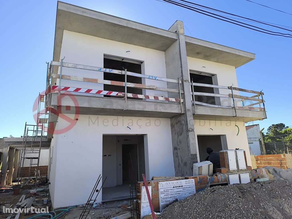 Moradia Geminada T3 com Pérgula - Grande imagem: 2/31