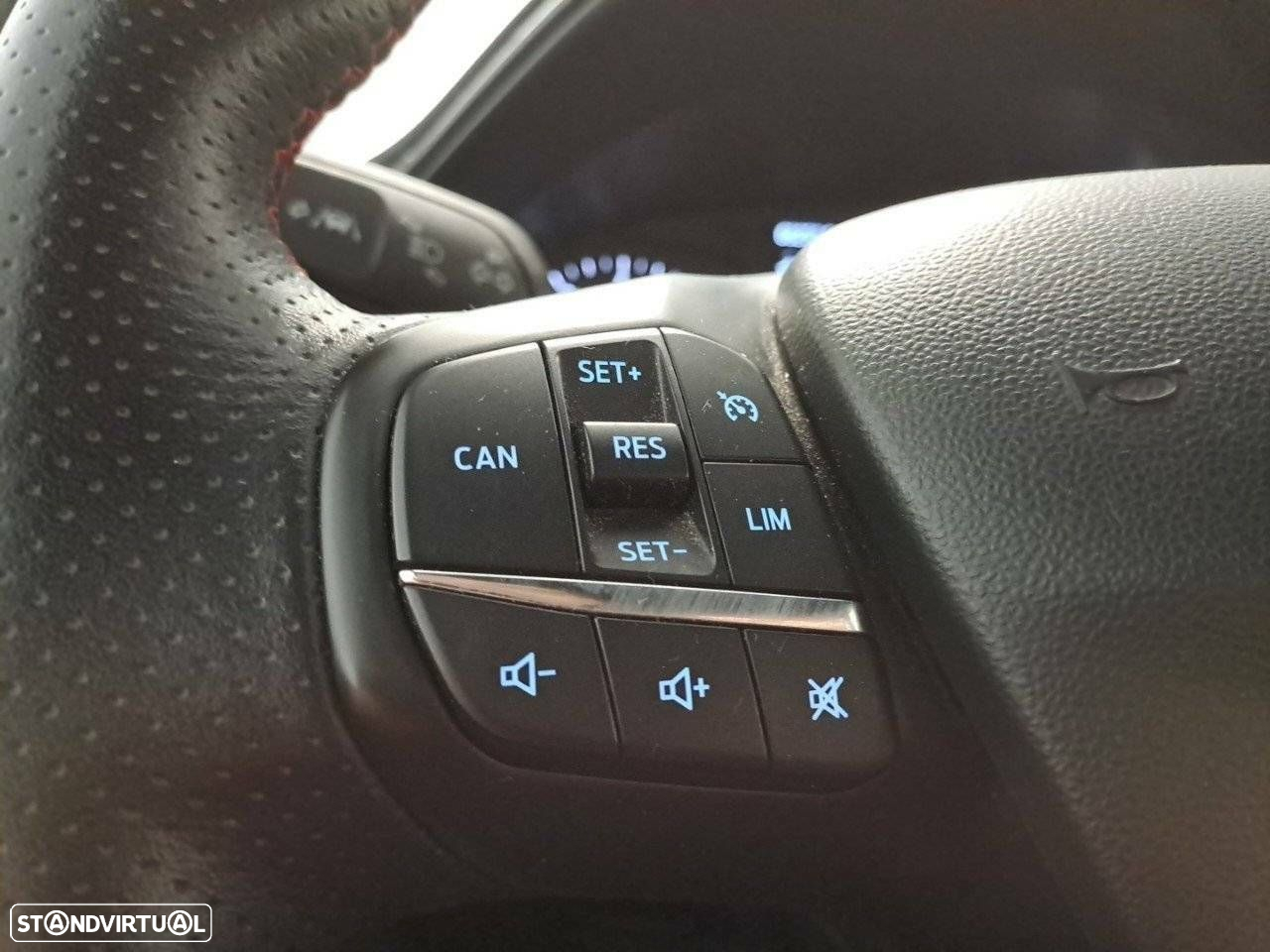 Ford Fiesta 1.0 EcoBoost ST-Line - 17