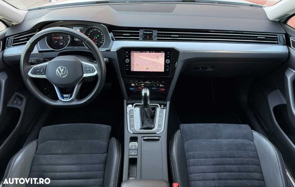 Volkswagen Passat - 20