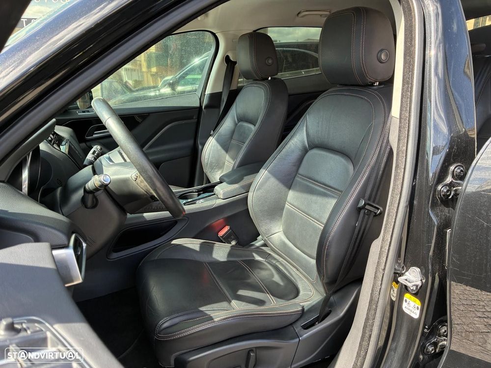 Jaguar F-Pace 2.0 i4D Prestige - 14