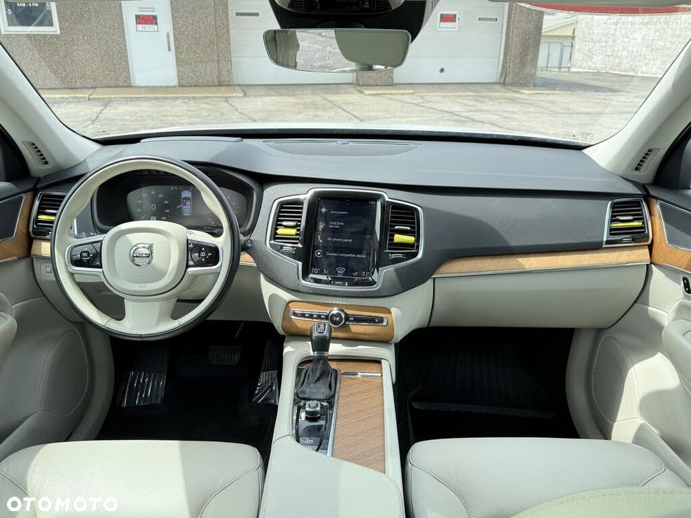Volvo XC 90 T6 AWD Momentum 7os - 25
