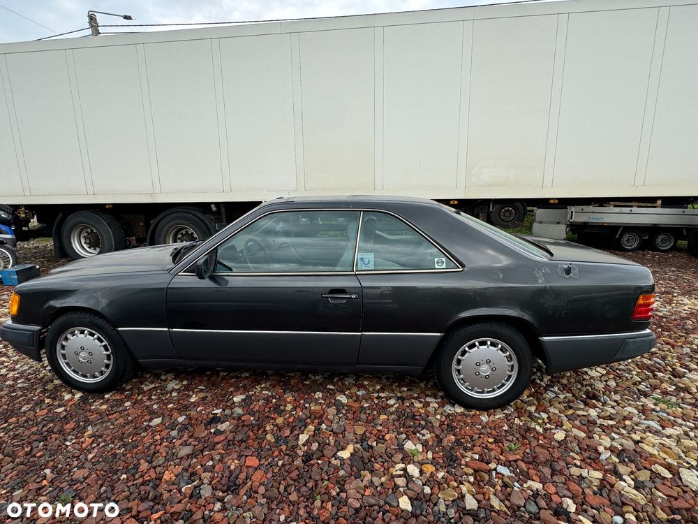 Mercedes-Benz W124 (1984-1993) - 8