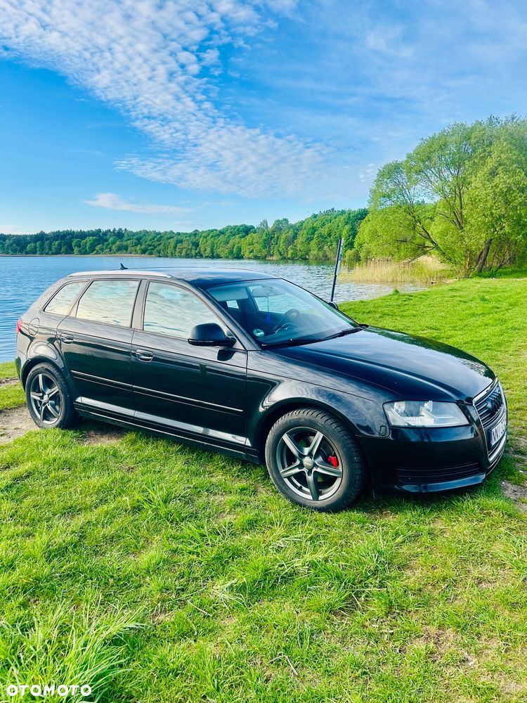 Audi A3 Sportback 1.6 TDI DPF Attraction - 1