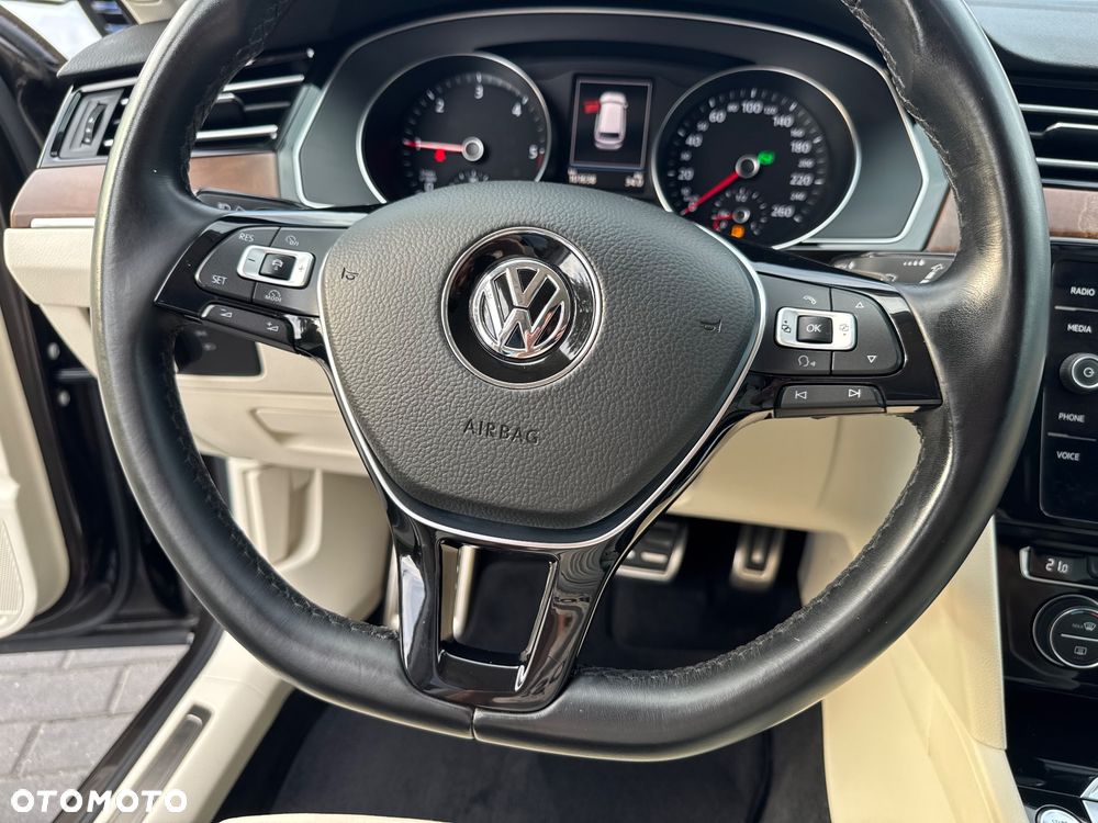 Volkswagen Passat 2.0 TDI (BlueMotion Technology) DSG Highline - 27