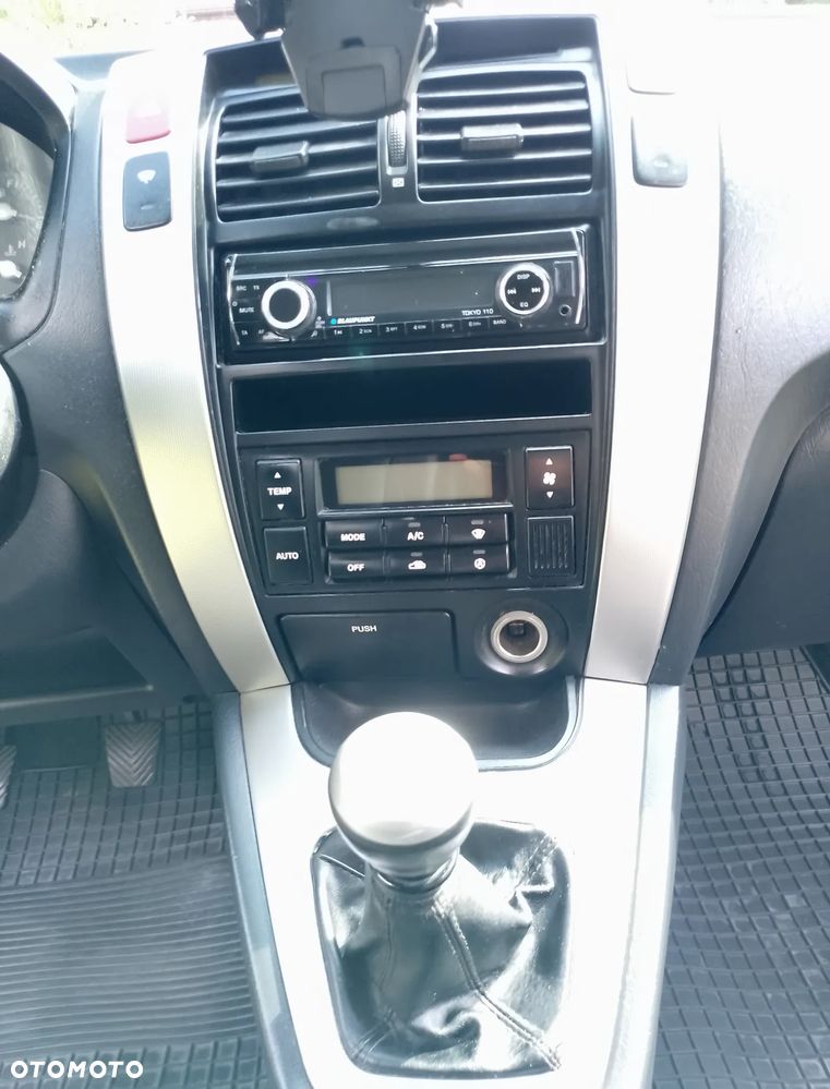 Hyundai Tucson 2.0 CRDi Premium - 8